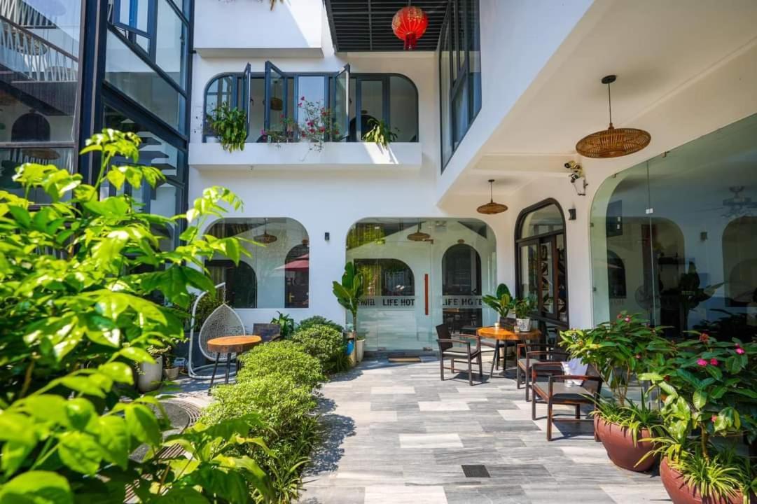 Life Boutique Hotel Hue Zewnętrze zdjęcie